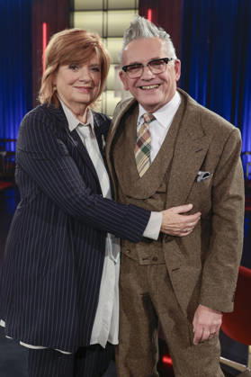 Christine Westermann and Götz Alsmann during the taping of the WDR talk show *Kölner Treff* at WDR Studio BS 3 in Cologne, October 29, 2026 Foto:xR.xSchmiegeltx xFuturexImagex koelner_treff2910_6015