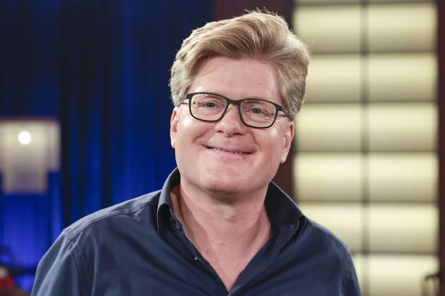 Teacher Schröder during the taping of the WDR talk show Kölner Treff at the WDR Studio BS 3 in Cologne, October 29, 2026 Foto:xR.xSchmiegeltx xFuturexImagex koelner_treff2910_6041