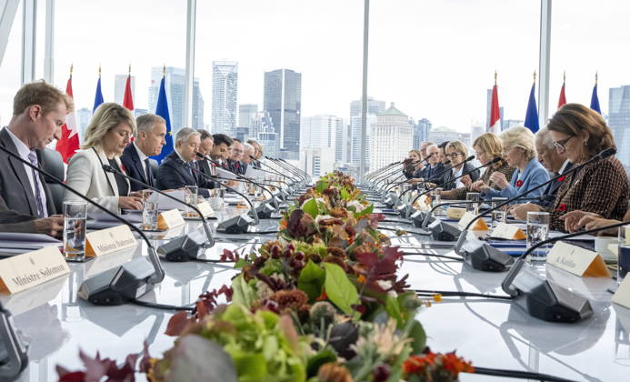 October 30, 2026, Montreal, Pq, CANADA: Prime Minister Mark Carney, third from left and European Commission President Ursula von der Leyen, third from right attend an expanded meeting with Canadian and European Union delegates during the EU-Canada summit in Montreal on Friday, Oct. 30, 2026. Montreal CANADA  - ZUMAc35_ 20261030_zaf_c35_022 Copyright: xChristinnexMuschix