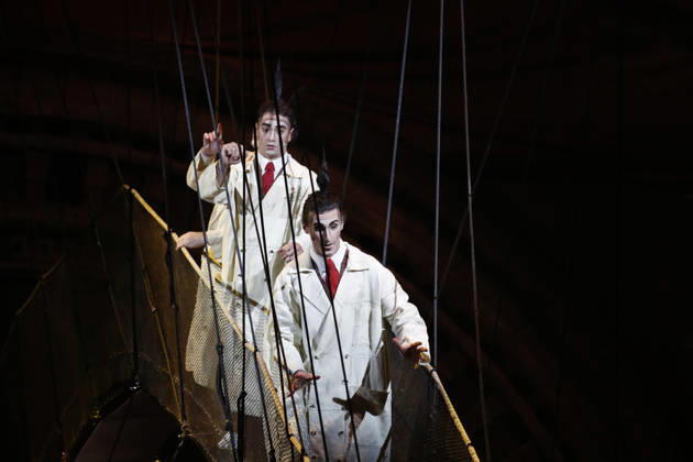October 30, 2026, Madrid, Community Of Madrid, Spain: Artists and acrobats of Cirque du Soleil perform live on stage during the opening premiere of KURIOS - Cabinet of Curiosities (Gabinete de Curiosidades) under the iconic Big Top (Gran Carpa) at Escenario Puerta del Angel in Madrid, Spain, on Friday, October 30, 2026. Directed by Michel Laprise and celebrated as one of Cirque du Soleil s most acclaimed productions, the steampunk-inspired spectacle arrives in the Spanish capital following its successful engagement in Barcelona to conclude its Spanish tour. Set in a late 19th-century mechanical universe, the show follows an ambitious inventor known as The Seeker who unlocks a cabinet of curiosities, unleashing world-class contortionists - ZUMAo127 20261030_zep_o127_077 Copyright: xHugoxOrtunox