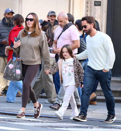 Exclusive - Tamara Ecclestone out in New York Exclusive. English socialist Tamara Ecclestone with her daughter and husband Jay Rutland are strolling and shopping in Soho, they are having lunch at Jack s Wife Freda in New York, NY on October 30, 2026. Photo by Dylan Travis ABACAPRESS.COM New York NY  Copyright: xDylanxTravis ABACAx