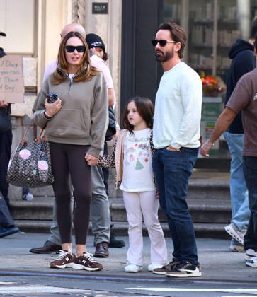 Exclusive - Tamara Ecclestone out in New York Exclusive. English socialist Tamara Ecclestone with her daughter and husband Jay Rutland are strolling and shopping in Soho, they are having lunch at Jack s Wife Freda in New York, NY on October 30, 2026. Photo by Dylan Travis ABACAPRESS.COM New York NY  Copyright: xDylanxTravis ABACAx