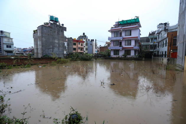 Flooding Disrupts Daily Life In Lalitpur Amid Heavy Rainfall Flooded streets are seen amid continuous rainfall caused by the effects of Cyclone Arnab in Lalitpur, Nepal, on October 31, 2026. Heavy rainfall has inundated several areas, disrupting daily activities and causing difficulties for pedestrians and motorists. Lalitpur Nepal  Copyright: xSanjitxPariyarx originalFilename: pariyar-notitle261031_npCyj.jpg