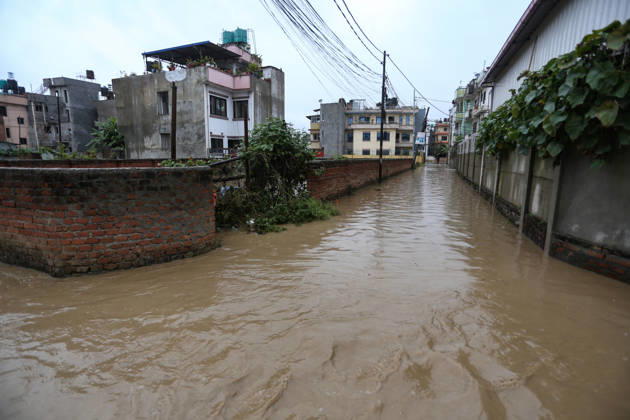 Flooding Disrupts Daily Life In Lalitpur Amid Heavy Rainfall Flooded streets are seen amid continuous rainfall caused by the effects of Cyclone Arnab in Lalitpur, Nepal, on October 31, 2026. Heavy rainfall has inundated several areas, disrupting daily activities and causing difficulties for pedestrians and motorists. Lalitpur Nepal  Copyright: xSanjitxPariyarx originalFilename: pariyar-notitle261031_npqw8.jpg