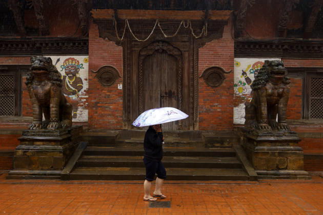 Cyclone Arnab s Impact: Continuous Rainfall Disrupts Daily Life Across Kathmandu Valley A pedestrian walks through Patan carrying an umbrella during rainfall in Lalitpur, Nepal, on October 31, 2026. Continuous rain has disrupted daily activities across the Kathmandu Valley. Lalitpur Bagmati Nepal  Copyright: xSubaasxShresthax originalFilename: shrestha-cyclonea261031_npht3.jpg
